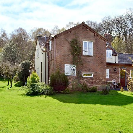 Woodhouse Cottage Hawarden Exteriör bild